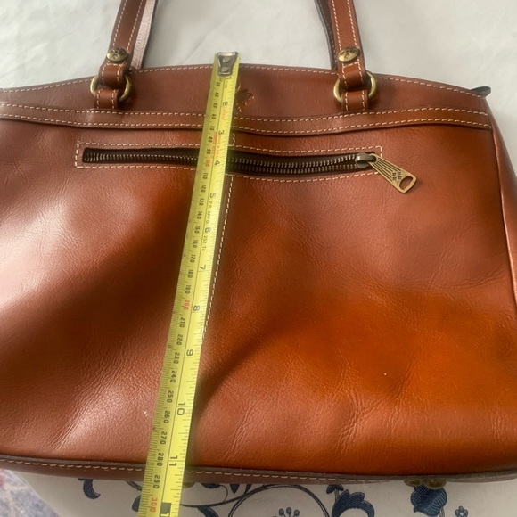 Patricia Nash Poppy Heritage Tote in cognac brown full-grain leather - Picture 7 of 10